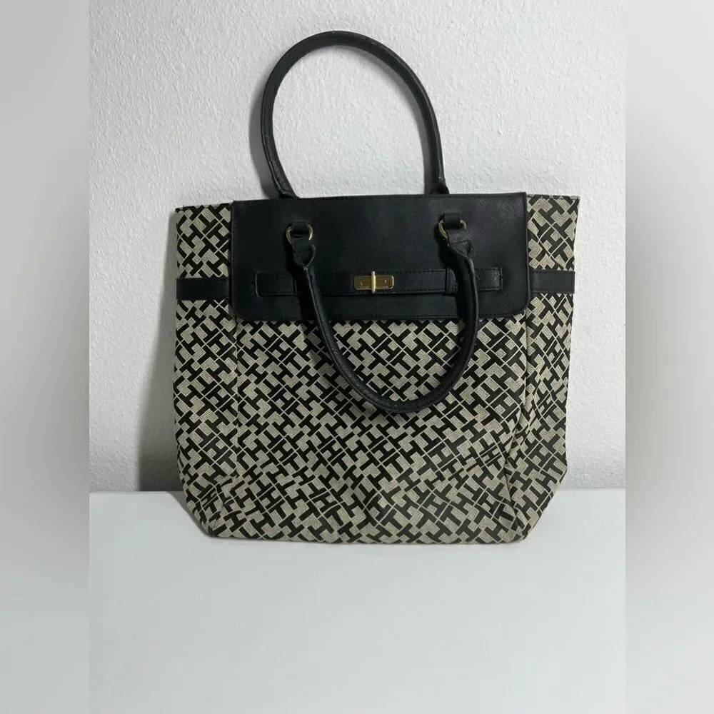 Tommy Hilfiger Black and Tan TH Logo Shoulder Bag/Purse